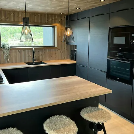 Off-grid With Mountain Views * Valle (Aust-Agder)