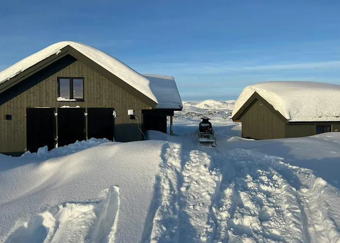 Off-grid With Mountain Views Semesterbostad *
